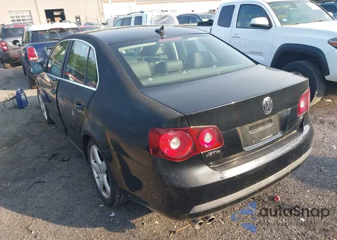 2008 Volkswagen Jetta Se/Sel from USA, damaged, VIN 3VWRM71K48M187611